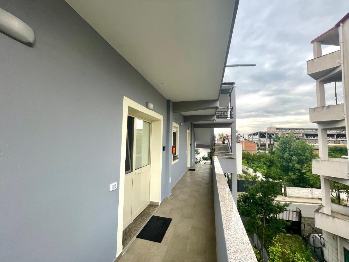 Lumturi Resident Apartment Durres Bagian luar foto