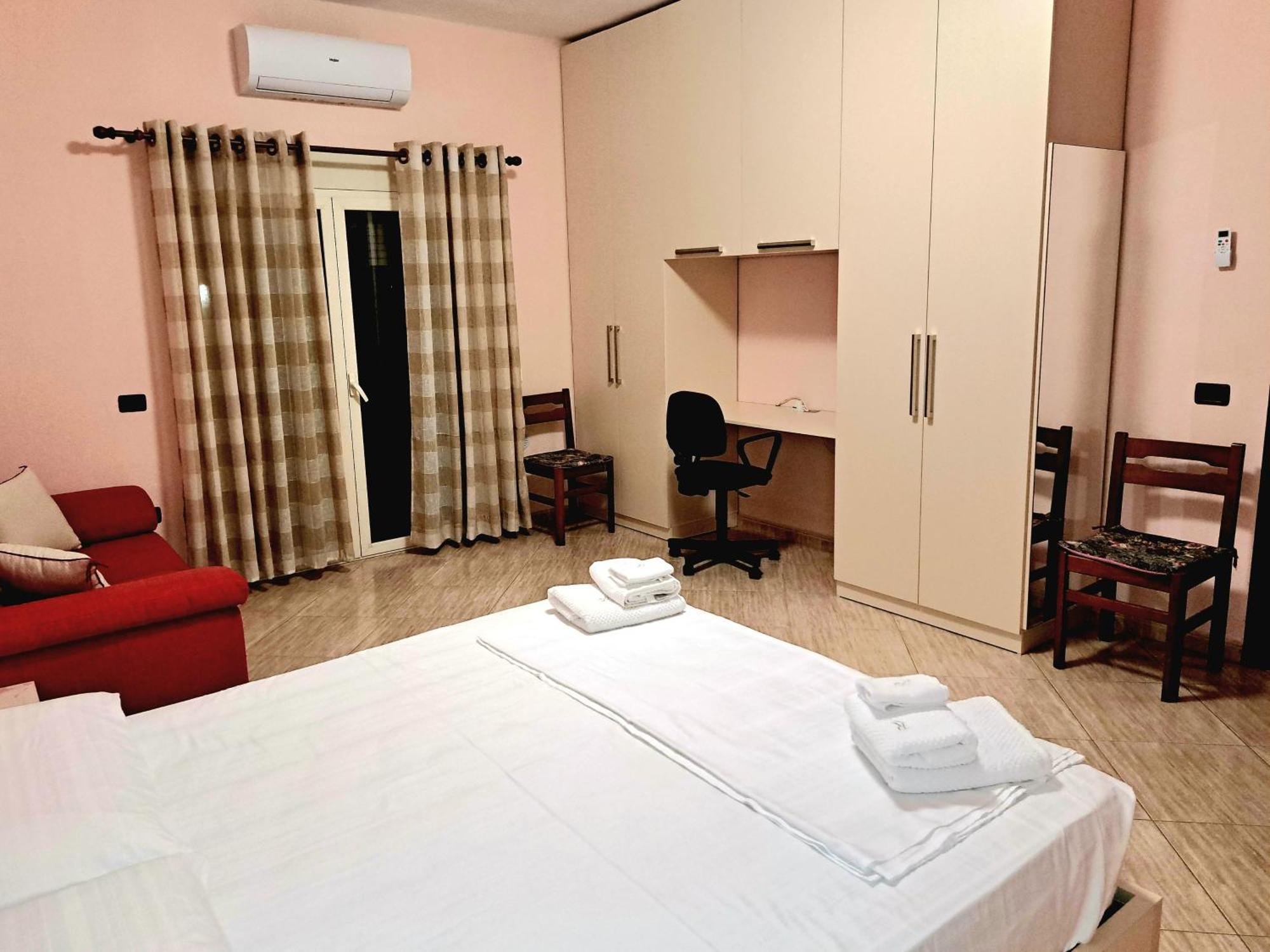 Lumturi Resident Apartment Durres Bagian luar foto